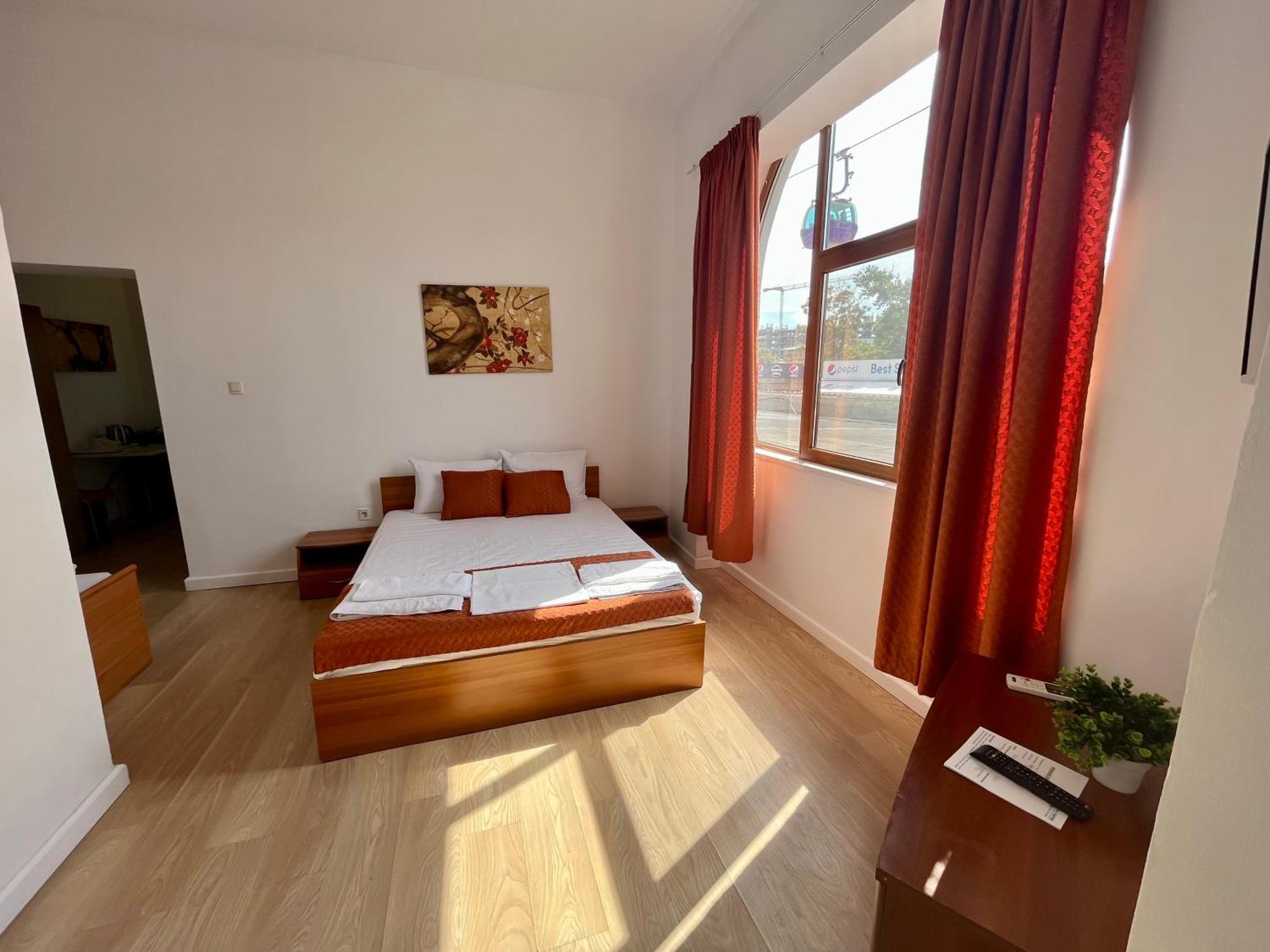 Hostel Cazino Nord Rooms Mamaia Ngoại thất bức ảnh