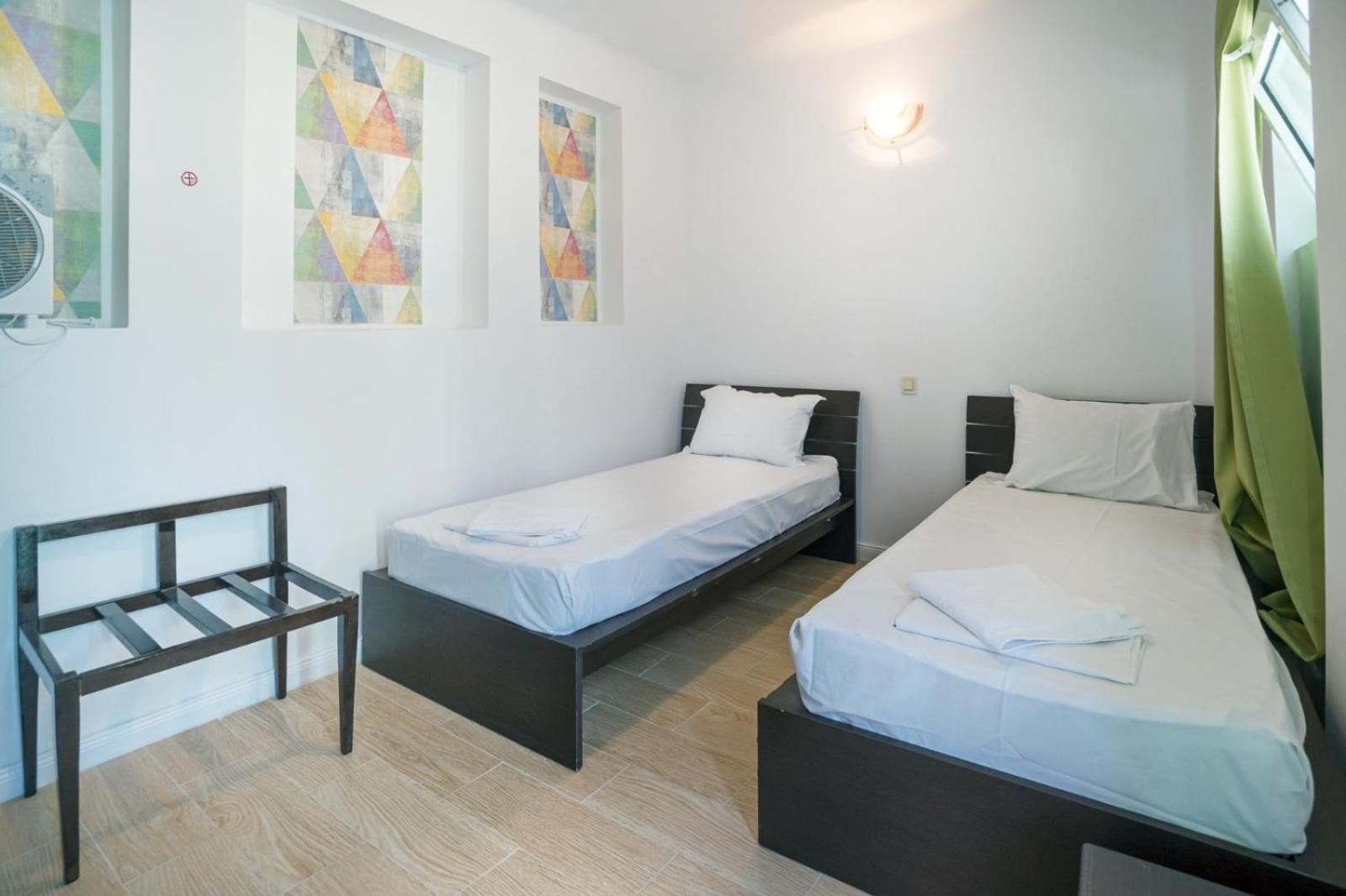 Hostel Cazino Nord Rooms Mamaia Ngoại thất bức ảnh